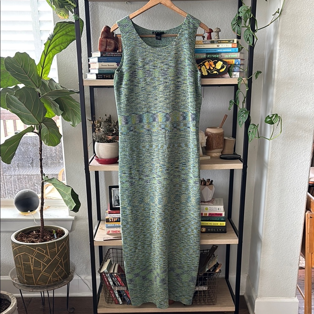 Sleeveless Green Patterned Maxi Dress